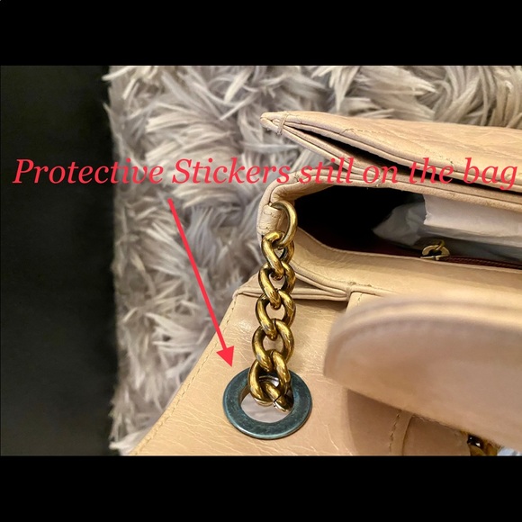 Like New! CHANEL Classic Perfect Edge Flap… - Picture 4 of 16